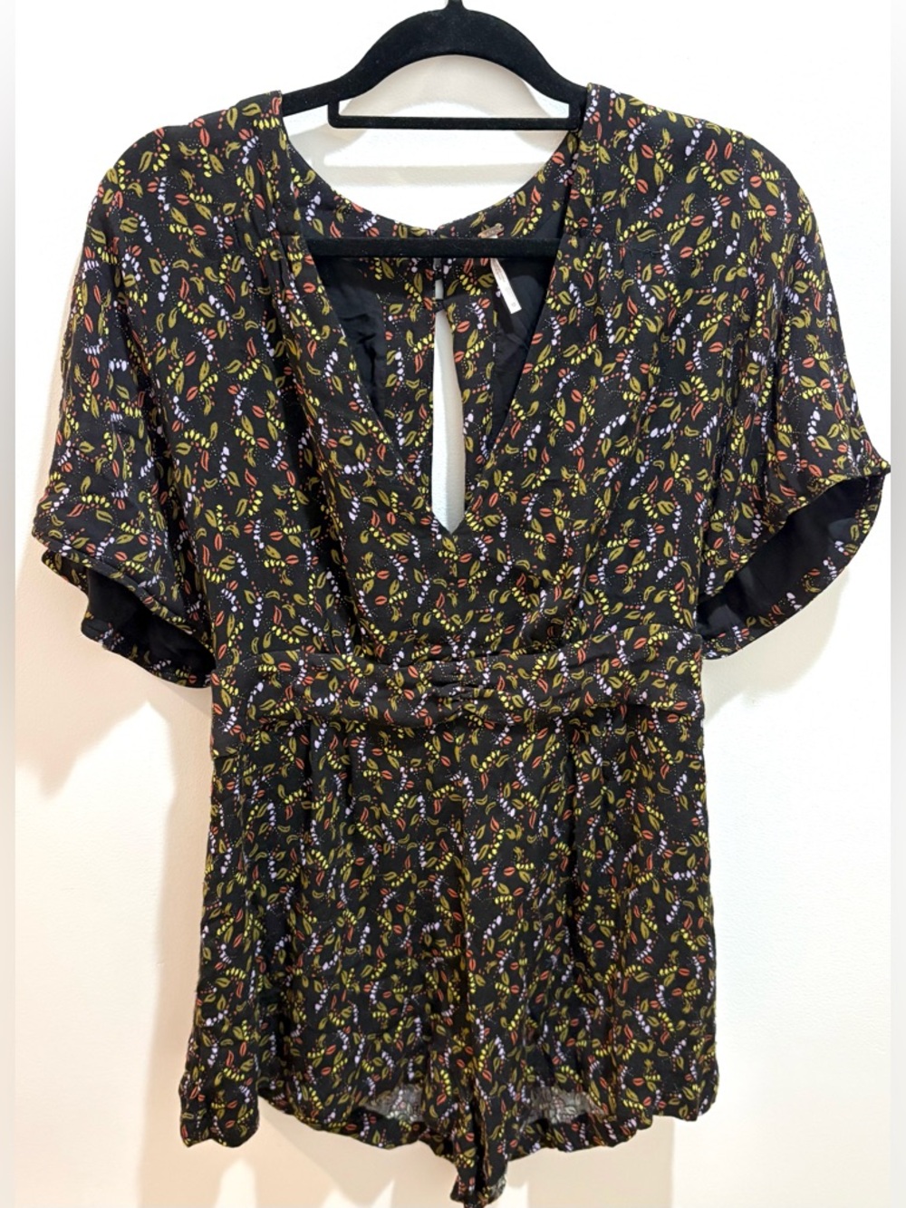 Free People Meet Virginia Romper Size 12 Dark Floral Boho V Neck Flowy
